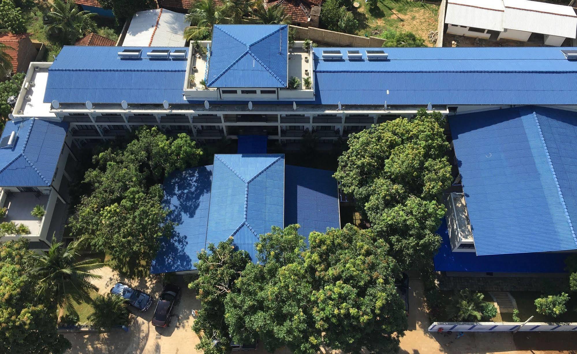The Blue Wave Hotel Baía de Arugam Exterior foto