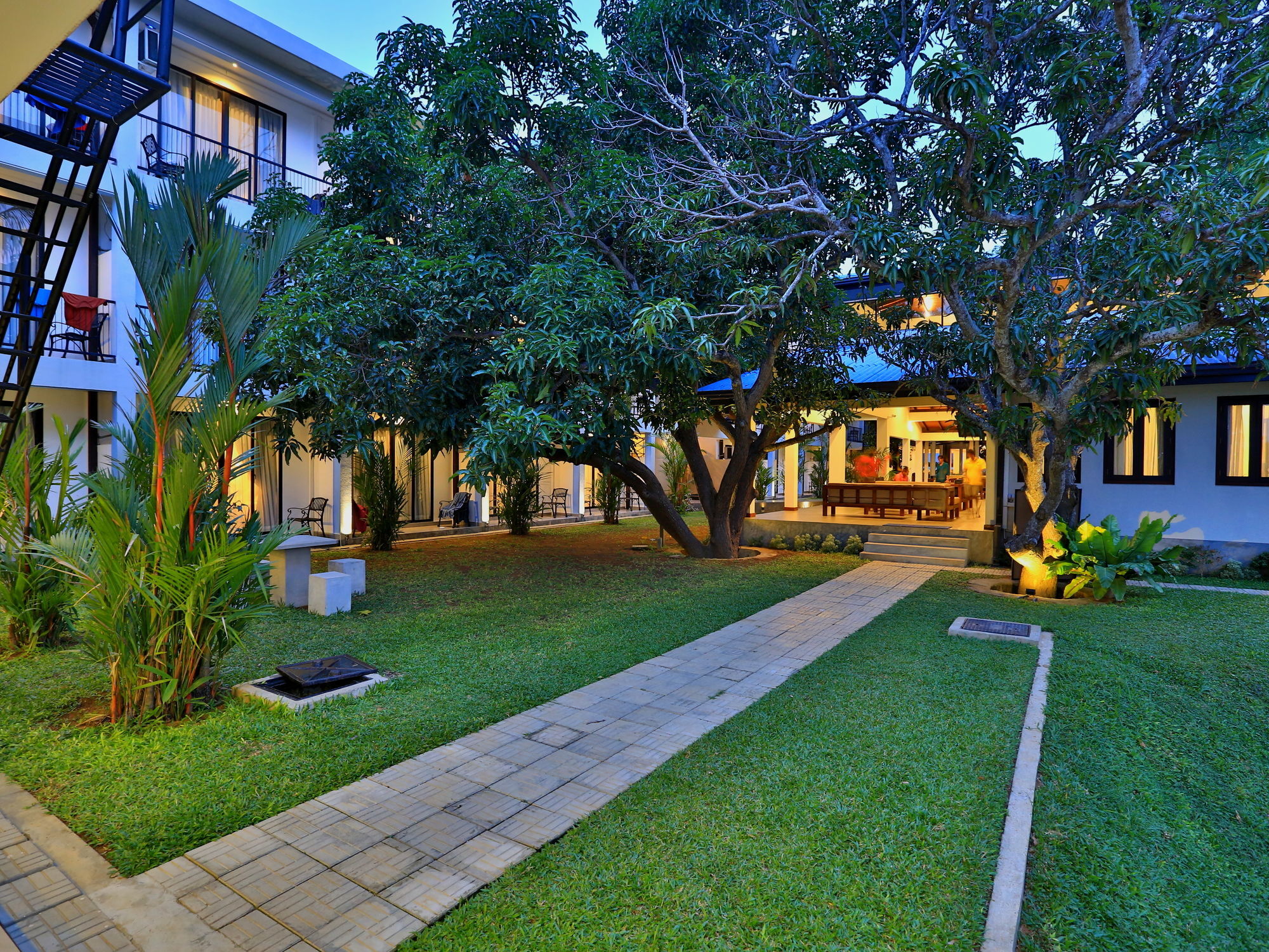 The Blue Wave Hotel Baía de Arugam Exterior foto